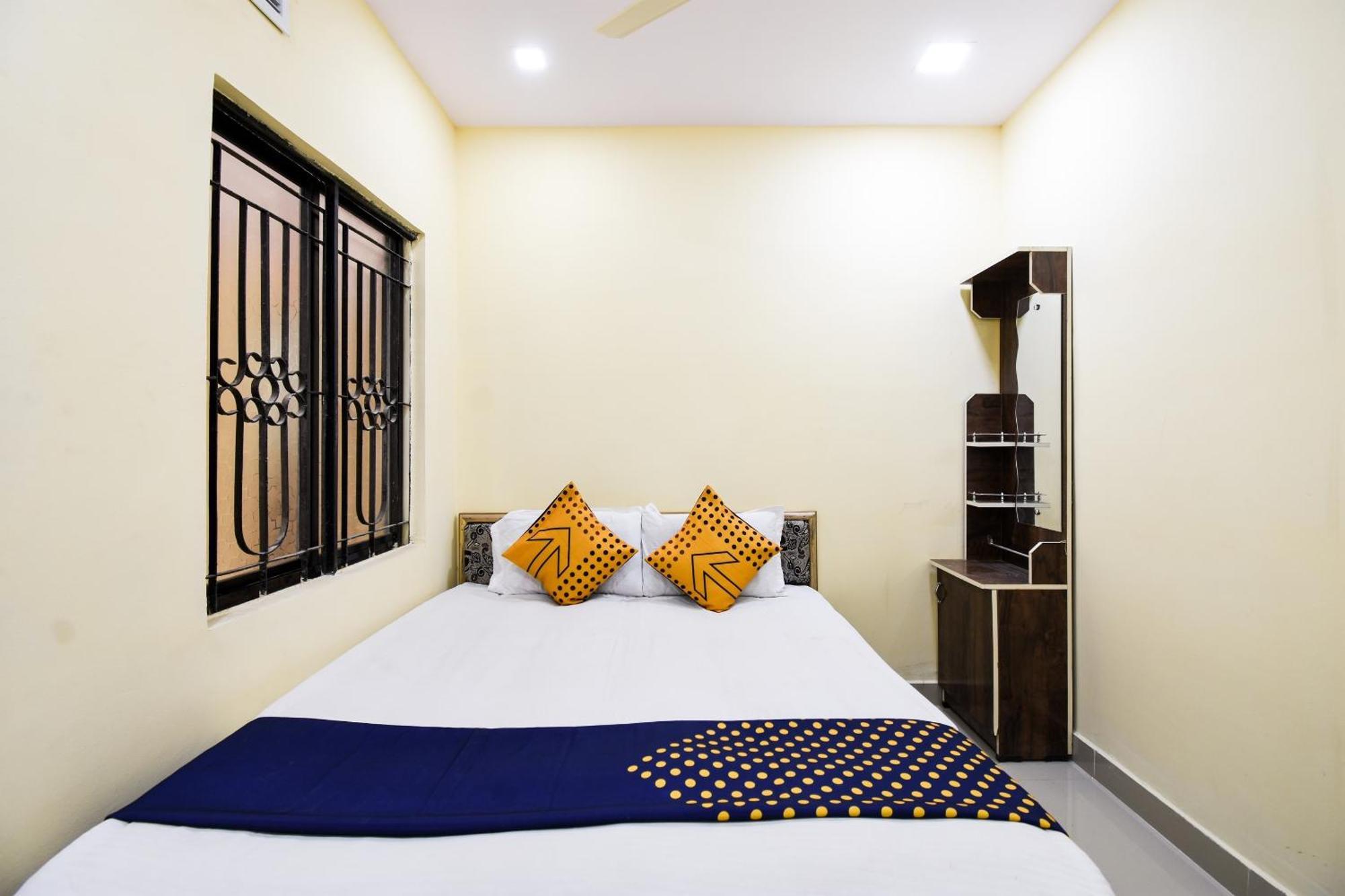 נאגפור Hotel O Gaurav Guest House מראה חיצוני תמונה