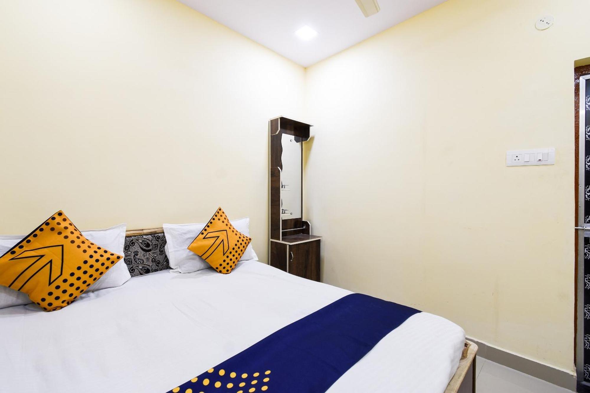 נאגפור Hotel O Gaurav Guest House מראה חיצוני תמונה