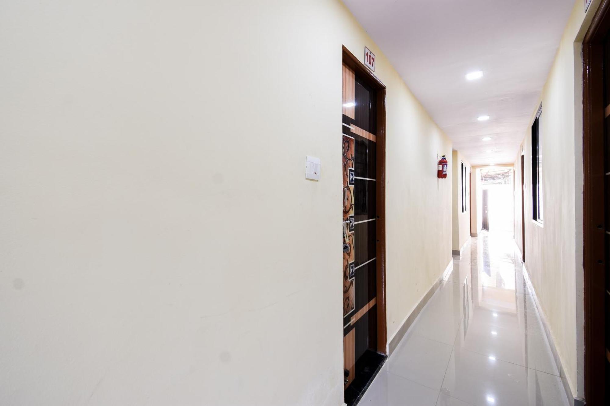נאגפור Hotel O Gaurav Guest House מראה חיצוני תמונה